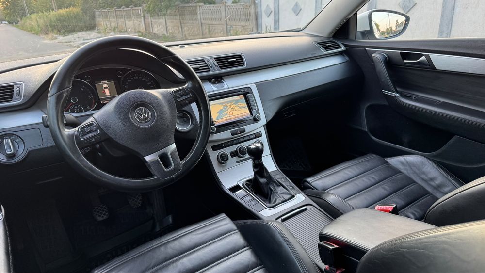 VW Passat B7 2012 Break 2.0