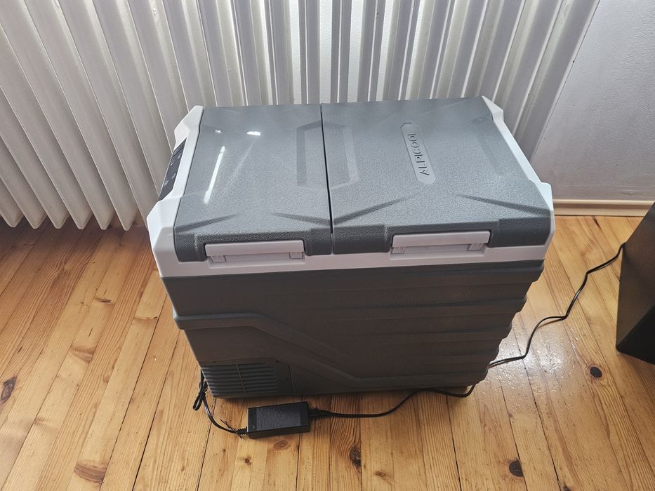 Компресорен хладилник на 12/24v 40литра ДВУЗОНОВ