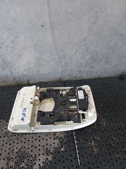 Plafoniera lampa plafon suport ochelari audi a5 8t 8t0947135b 8k0951177