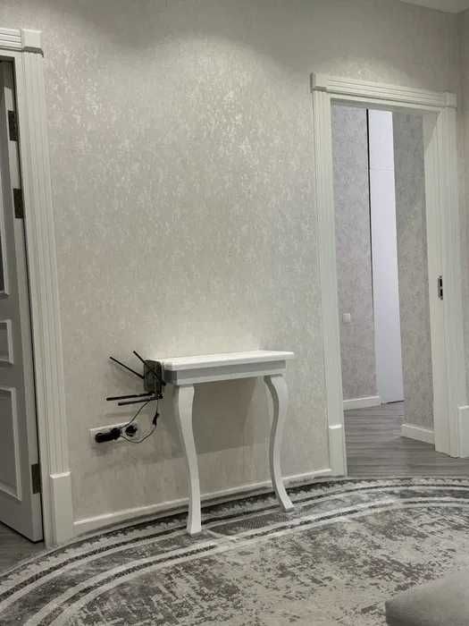 Продается 4 х комнатная квартира, Голден Хоус, от Шошу