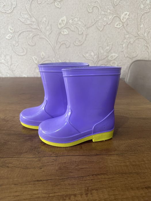 Новые детские сапоги 24-25 размер