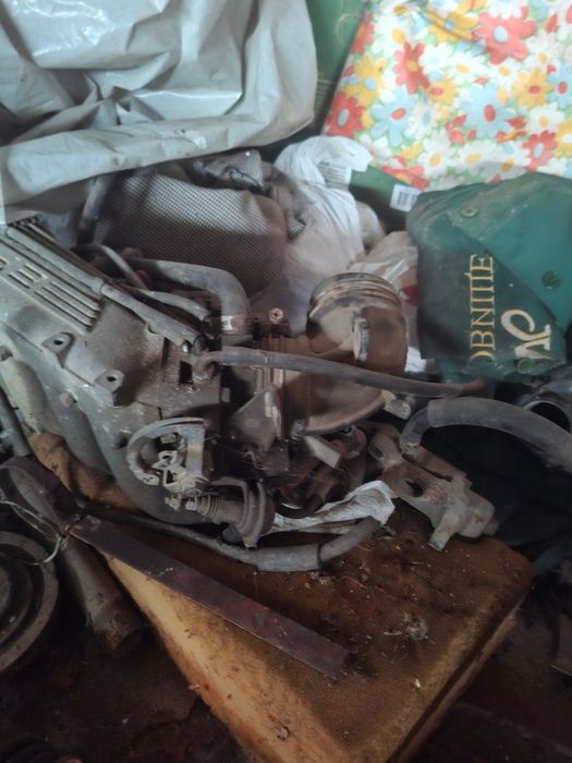 Части за Daihatsu Feroza