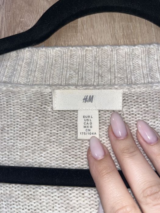 Дамска бежова мека жилетка