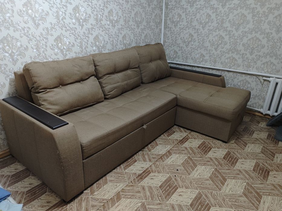 Продам угловой диван