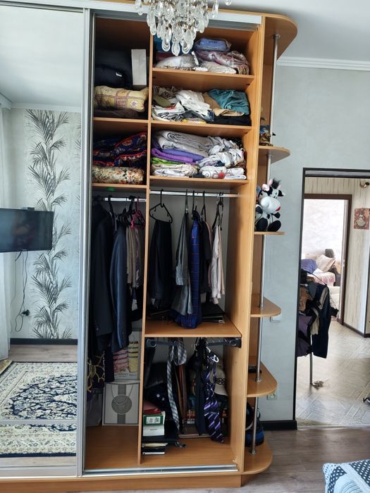 Продается шкаф купе