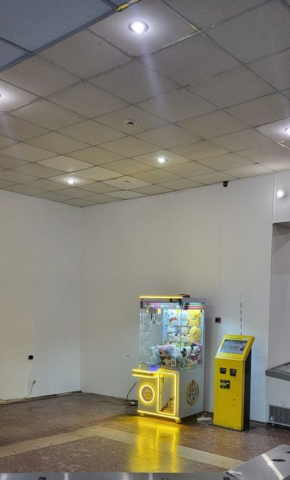 Сдаётся площадь в действующим магазине.