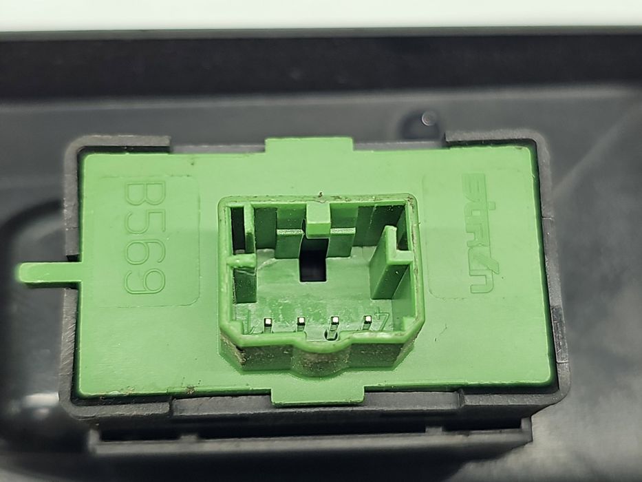 Buton geam dreapta fata PEUGEOT Boxer [Fabr 2006-prezent] 07355329060