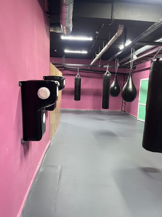 Записываемся на бокс ! Стань сильнее