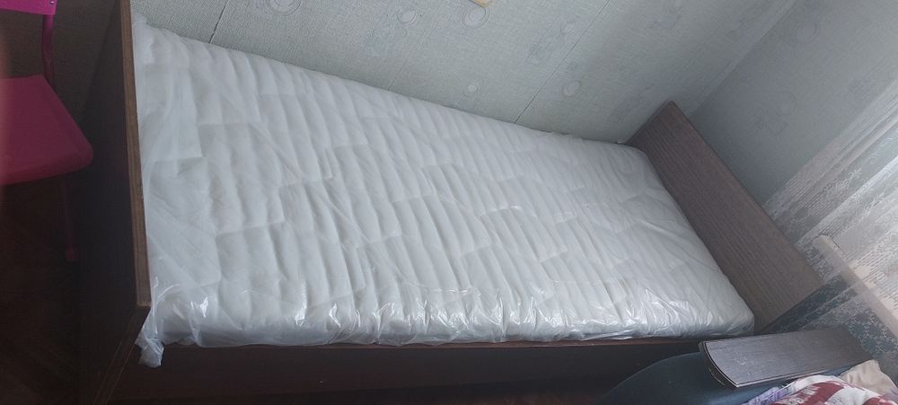 Продам  матрас новый