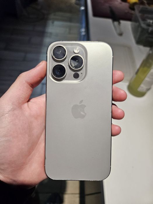 Iphone 16 pro natural titanium 256gb eSim