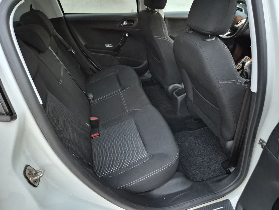 Peugeot 208 1.6 ghi