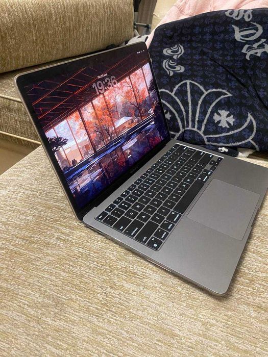MacBook 2020  m1