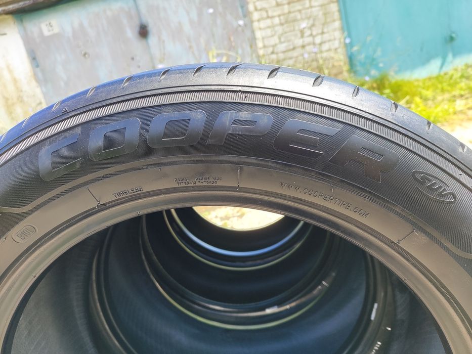 Шины летние COOPER 235/55R18.