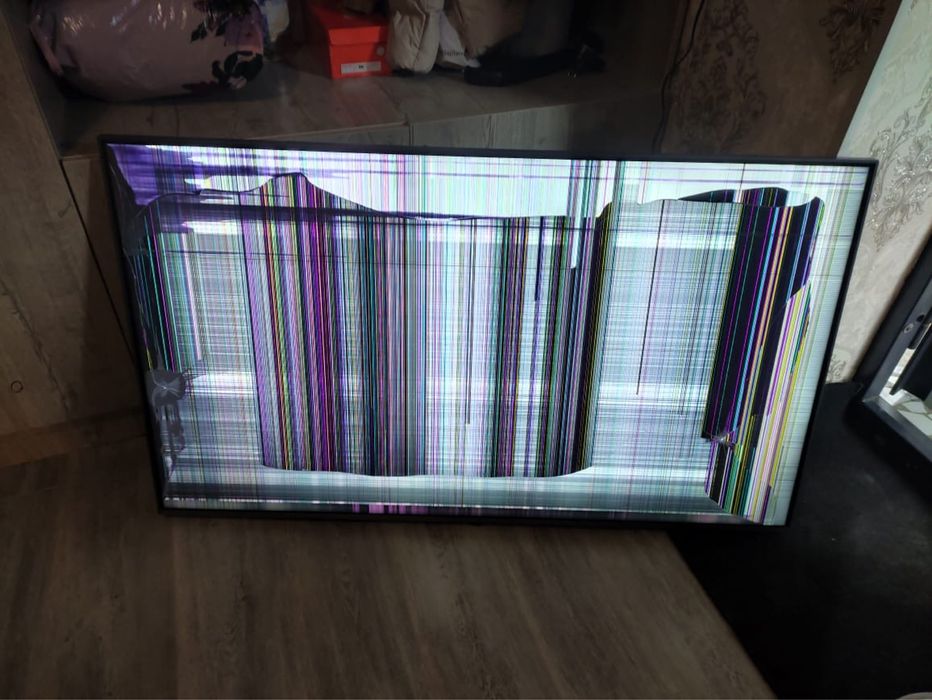 Сломанный телевизор