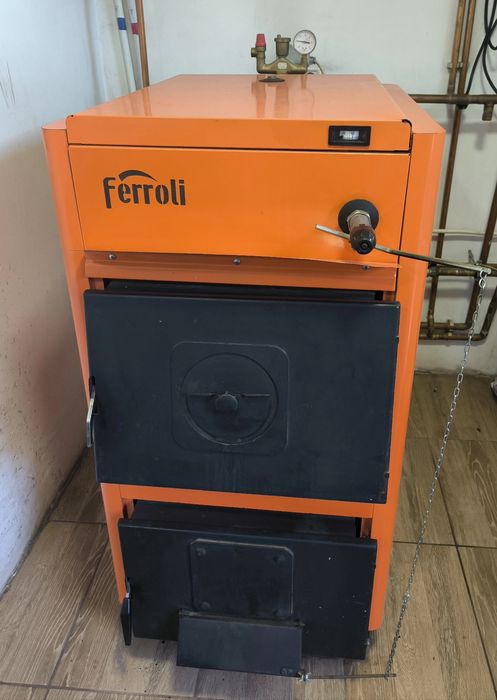 Centrală pe lemn solid Ferroli FSB PRO