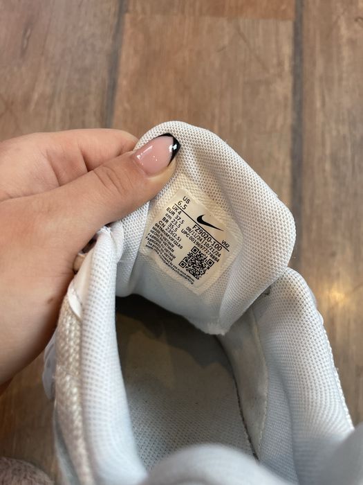 Дамски маратонки Nike