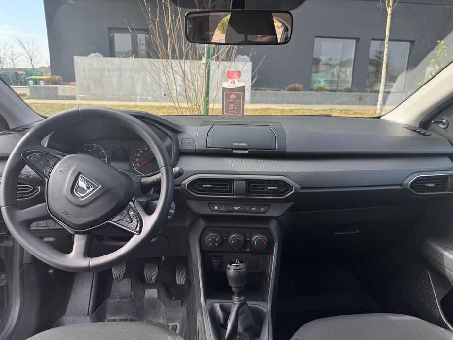 Dacia Logan 3 Essential