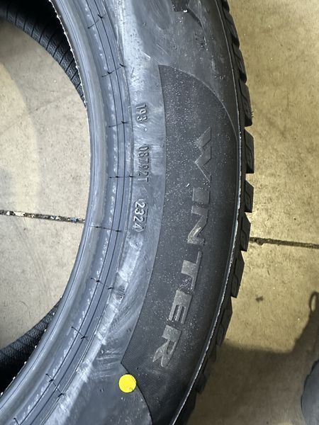 235/55/19 PIRELLI 4бр