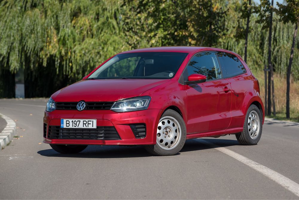 VOLKSWAGEN Polo 2010 — imagine 3