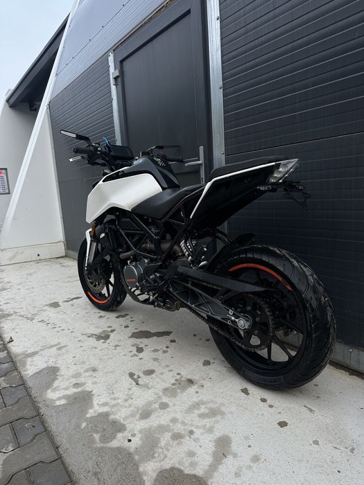 Ktm duke 125cc 2018 (vand sau schimb)(nu mt,yzf,cbr,cb,rc)