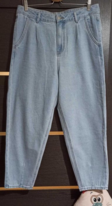 Дънки Denim 1982, тип balloon, висока талия.