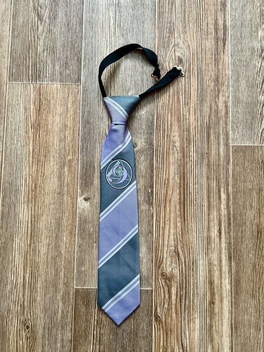 Продам школьные брюки, рубашки, жилеты, галстуки 1-7 класс