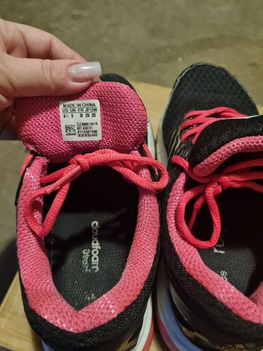 Adidasi Adidas marimea 38