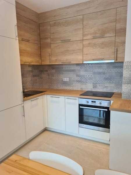 Дава се под наем Двустаен апартамент в София, Витоша - 70 кв.м за 459 € - Снимка #1