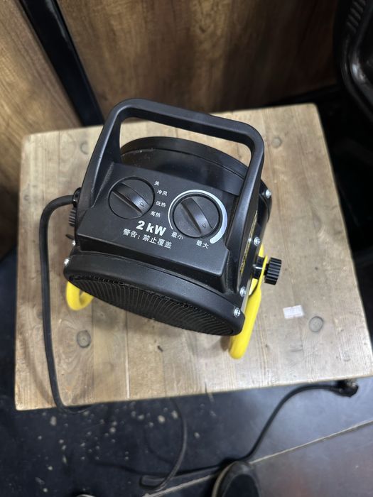 Обогреватель 2000W/220V