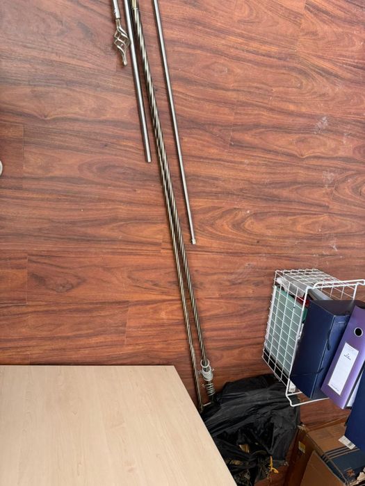 Продам карнизы