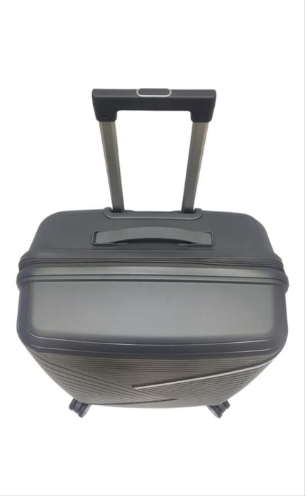 Чемодан новые. 98 литр  цвет графит