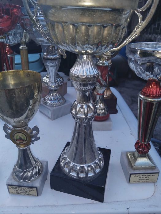 Купи от състезания по мотокрос и картинг