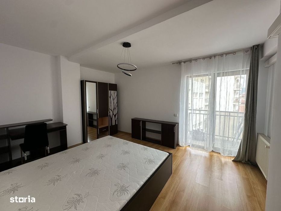 Apartament de inchiriat, 3 camere, loc de parcare, Zona Closca