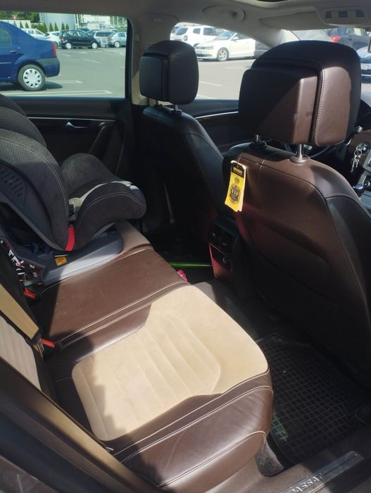 Volkswagen Passat B7 panoramic alcantara