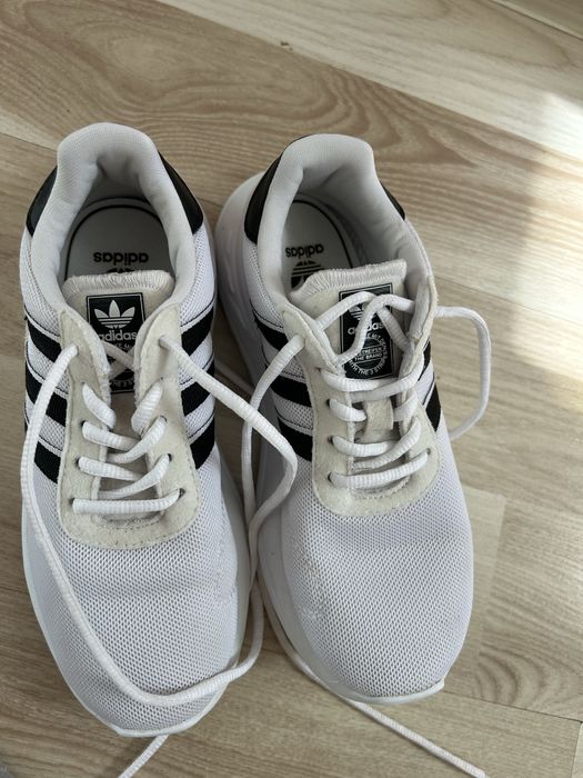 Маратонки адидас 32н.