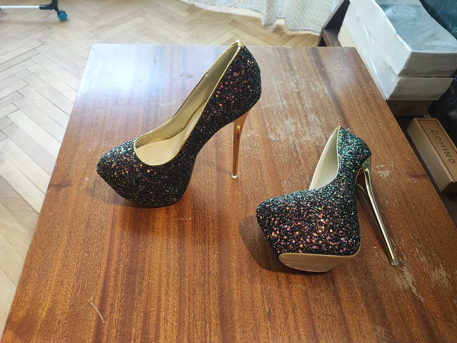Обувки Дамски на Висок ток 12см в Диско цвят с Пайети-Като Нови