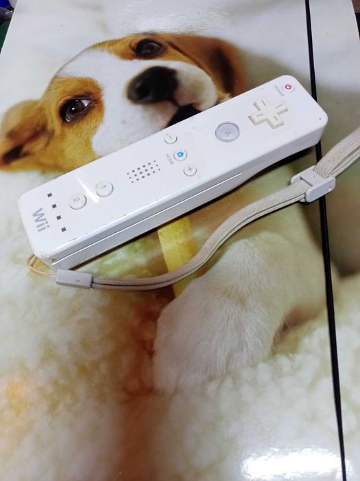 Telecomandă Nintendo Wii / Wii U (Wii Remote / Wiimote) – Stare Foarte Bună, pret mic