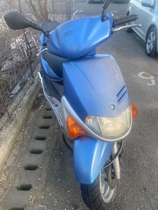 Scuter Sym 49cc.
