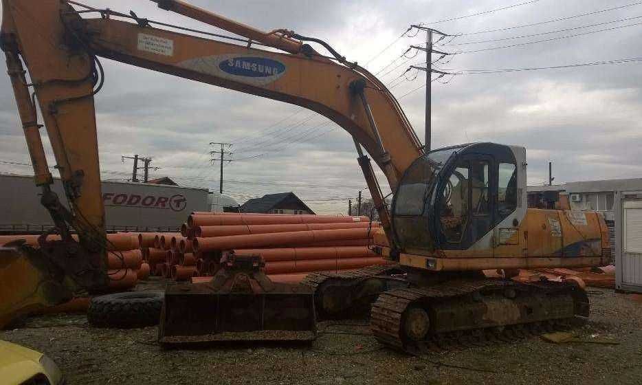 Cabina excavator pe senile Samsung SE 240