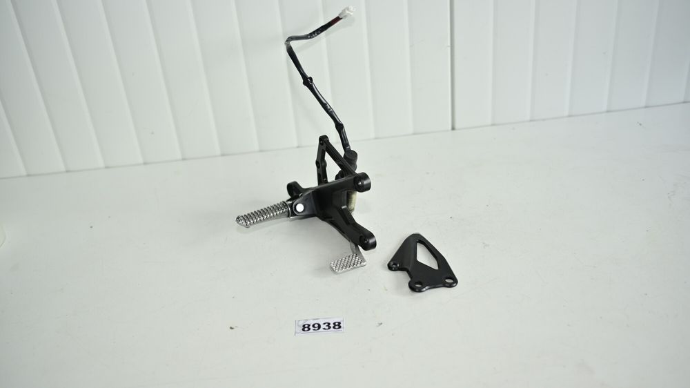 Yamaha YZF R1M R1 2015 2019 Suport scarita dreapta cu pedala de frana