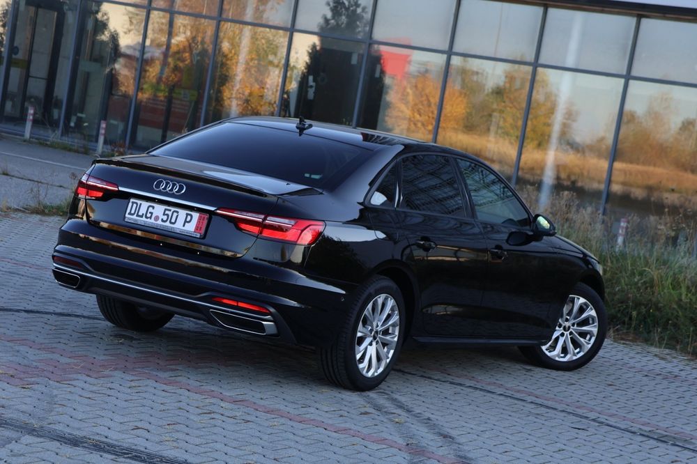 AUDI A4 2022 — imagine 4