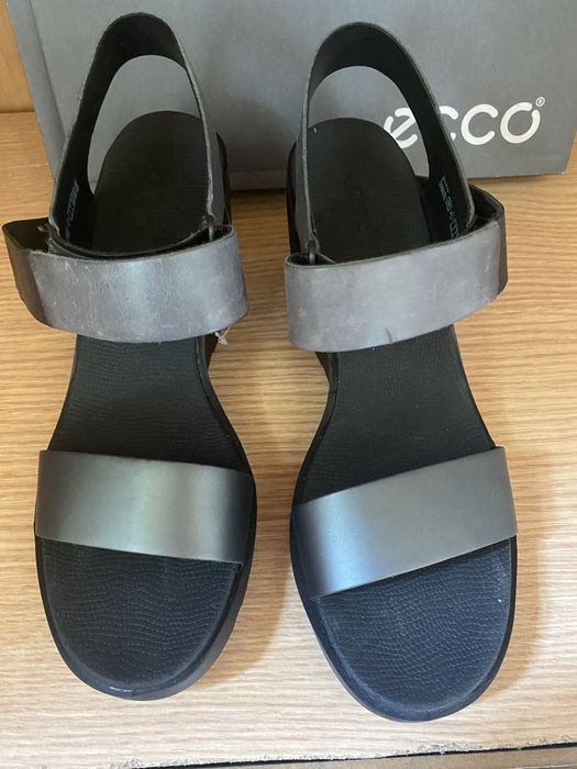 Босоножки женские ECCO