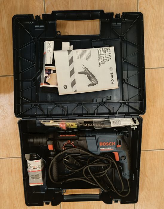 Продам дрель перфоратор Bosch