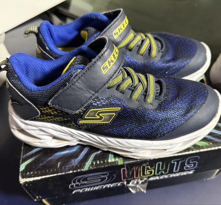 Adidasi skechers copii