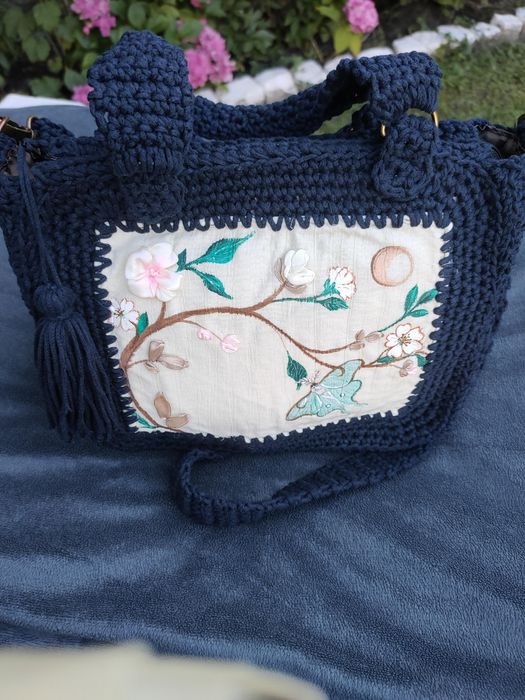 Geantă artizanală de colecție, pictură și broderie cu panglică