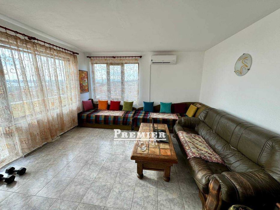 Продава се Двустаен апартамент в Свети Влас - 82 кв.м за 1000 €/кв.м - Снимка #2