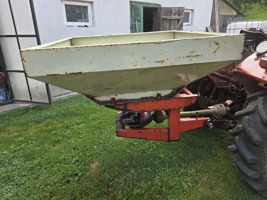 Distribuitor îngrășăminte MIG Kuhn