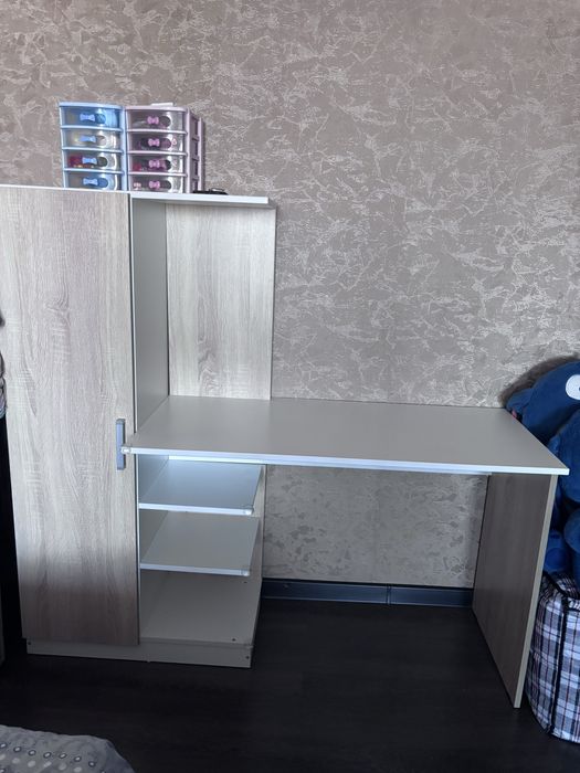 Стол компьютерный