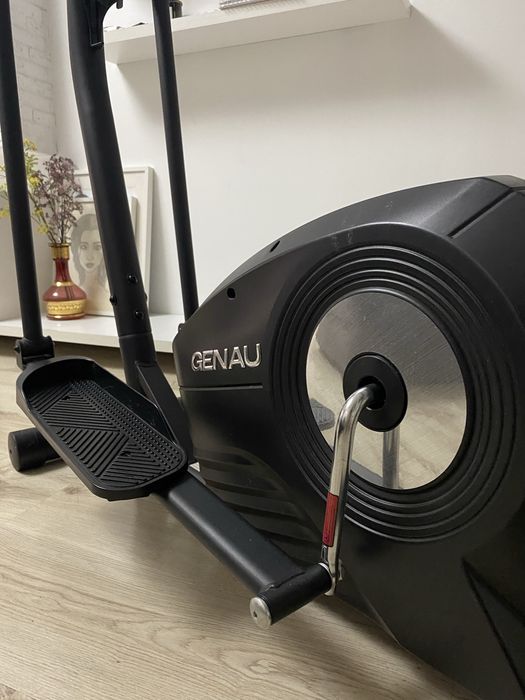 Эллипс тренажер от Genau