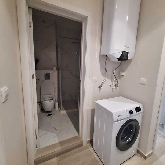 Дава се под наем Двустаен апартамент в Бургас, Меден рудник - зона А - 50 кв.м за 325 € - Снимка #8